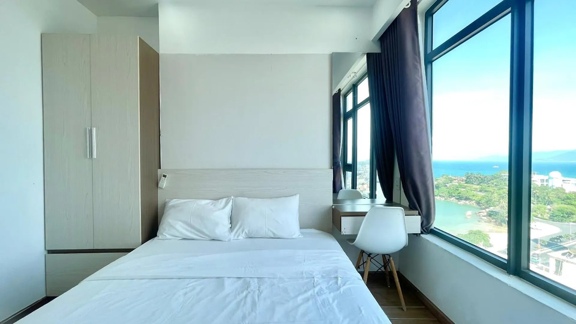 Seahome Beachfront Apartment - Muong Thanh Vien Trieu Nha Trang Vietnam